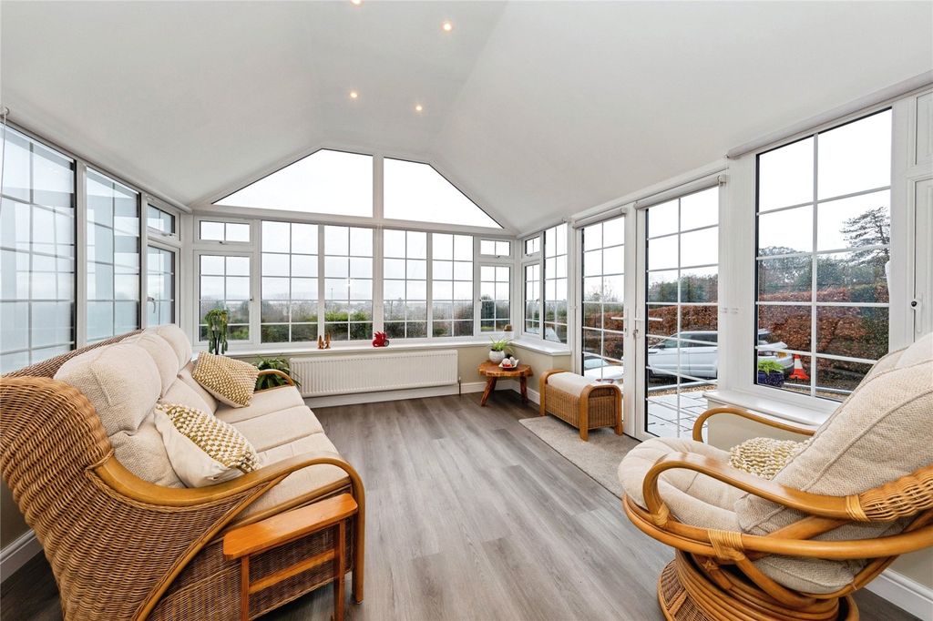 Additional image 8 of 3 bed bungalow for saleGwscwm Road, Burry Port, Carmarthenshire SA16