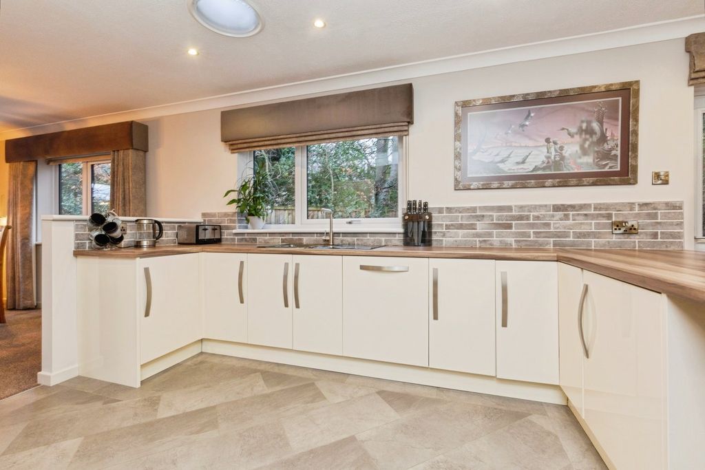 Additional image 3 of 4 bed detached bungalow for saleCragside, Chester Le Street DH2