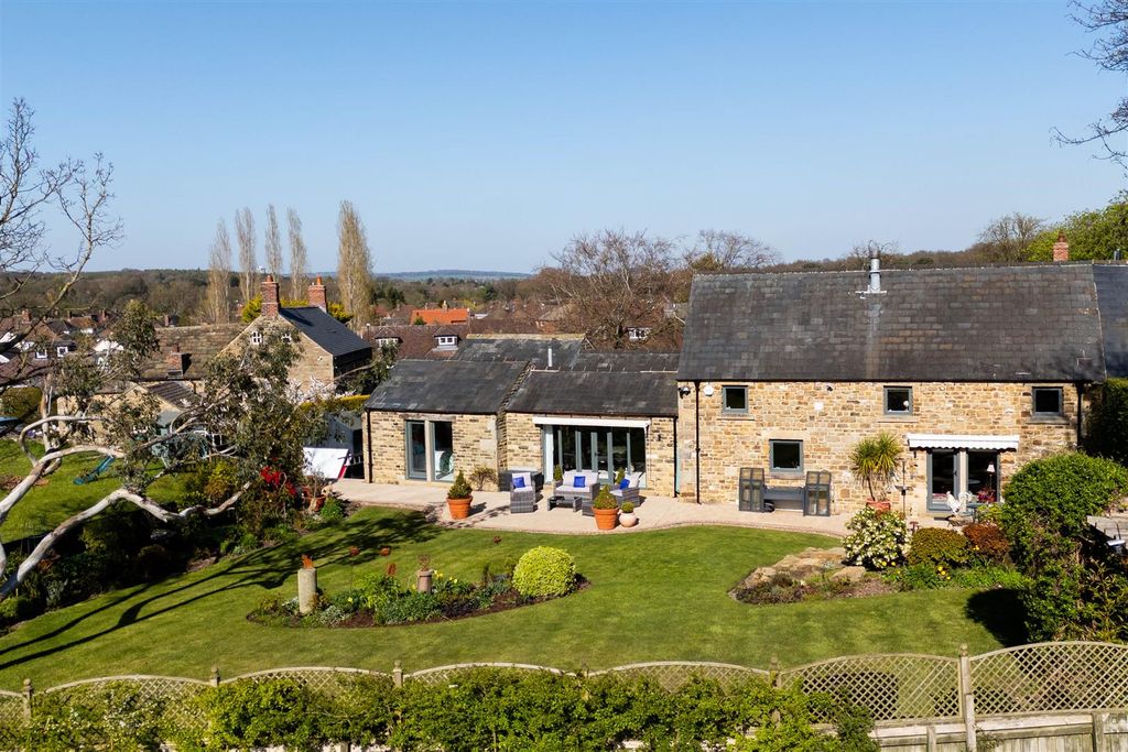 Additional image 78 of 4 bed property for saleHawthorne Barns, Walton Back Lane, Somersall, Chesterfield S42