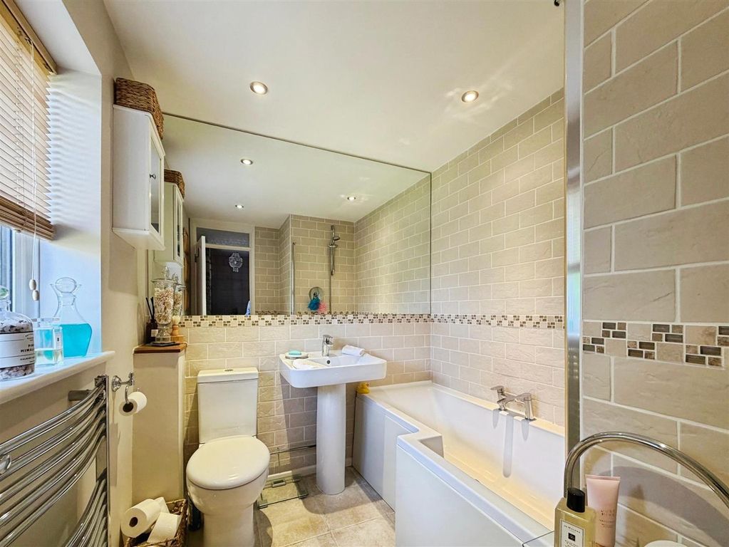 Additional image 11 of 4 bed detached house for saleRedwing Road, Chatham ME5