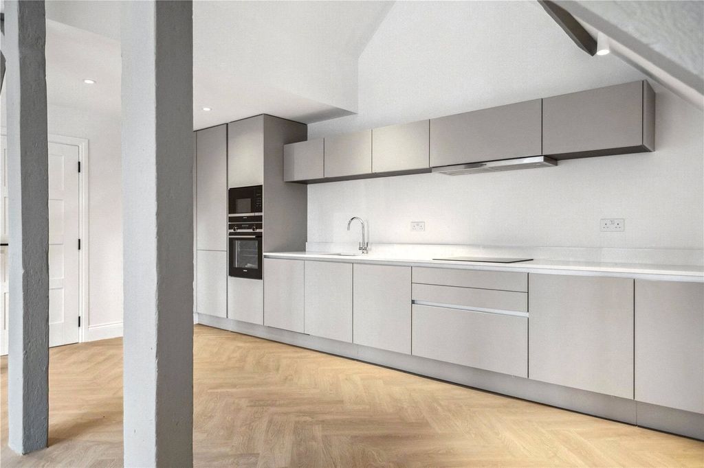 Additional image 4 of 2 bed flat for saleBow Chambers, Frodsham Street, Chester, Cheshire CH1