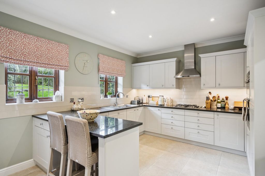 Additional image 3 of 4 bed detached house for saleChartridge Lane, Chesham, Buckinghamshire HP5