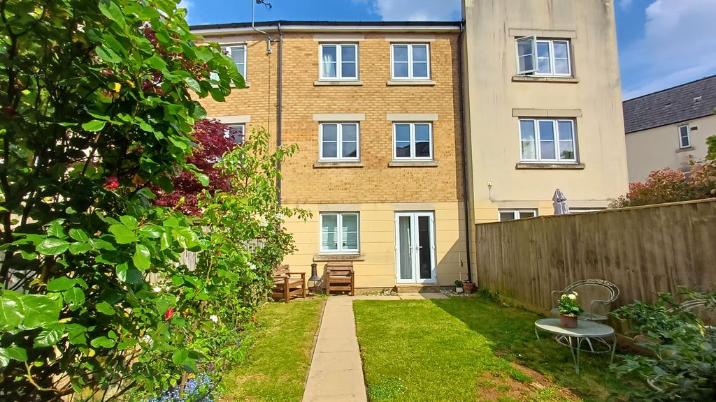 Additional image 26 of 4 bed town house for saleParkers Circus, Chipping Norton OX7