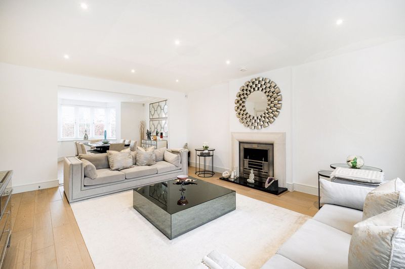 Additional image 9 of 5 bed detached house for saleHigh Road, Chigwell IG7