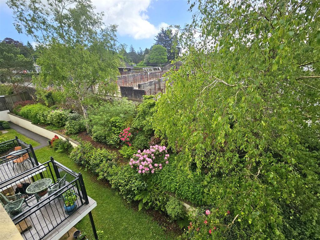 Additional image 8 of 1 bed flat for saleAbbey Rise, Tavistock PL19