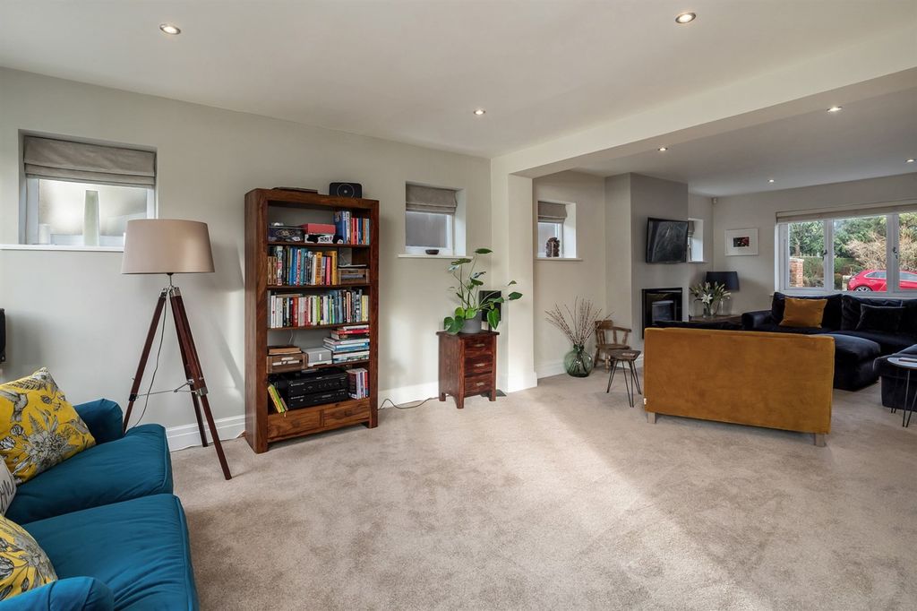 Additional image 7 of 5 bed property for saleLightwood Road, Buxton SK17