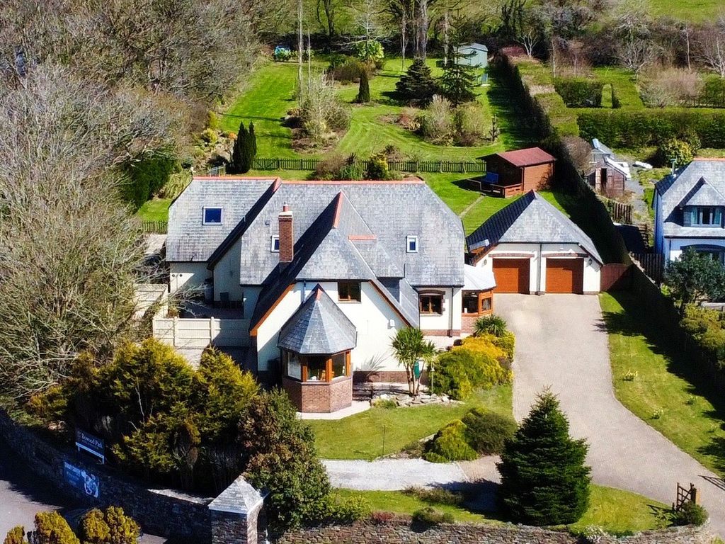 5 bed detached house for saleCamelford, Cornwall PL32