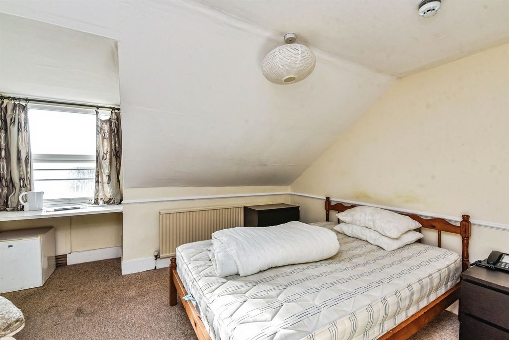 Additional image 8 of 26 bed detached house for saleMarshfield Road, Chippenham SN15