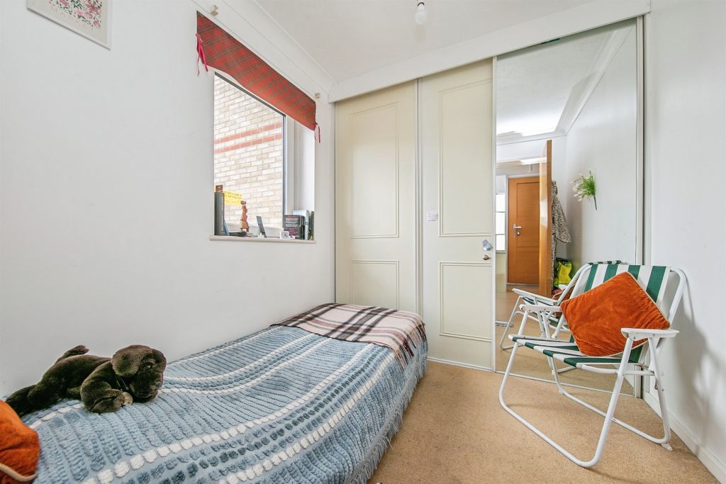 Additional image 5 of 2 bed flat for saleRosemary Road, Clacton-On-Sea CO15
