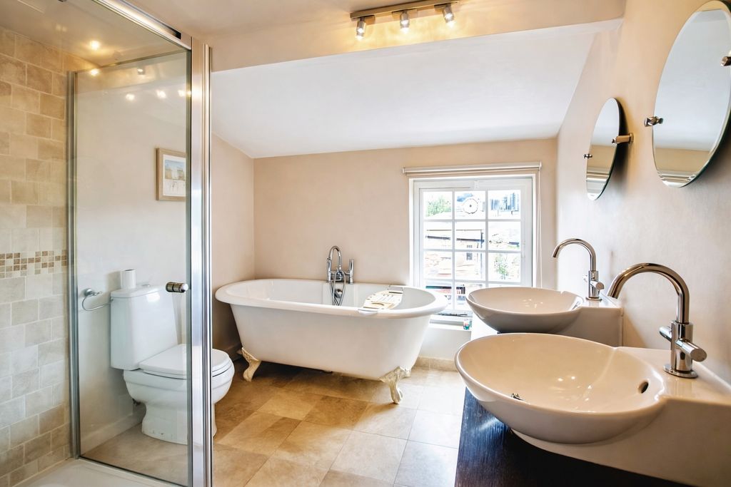 Additional image 7 of 2 bed flat for saleBlack Friars, Chester, Cheshire CH1