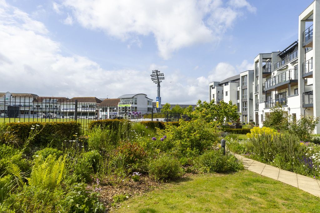 Additional image 21 of 2 bed flat for saleKeepers Close, Canterbury CT1