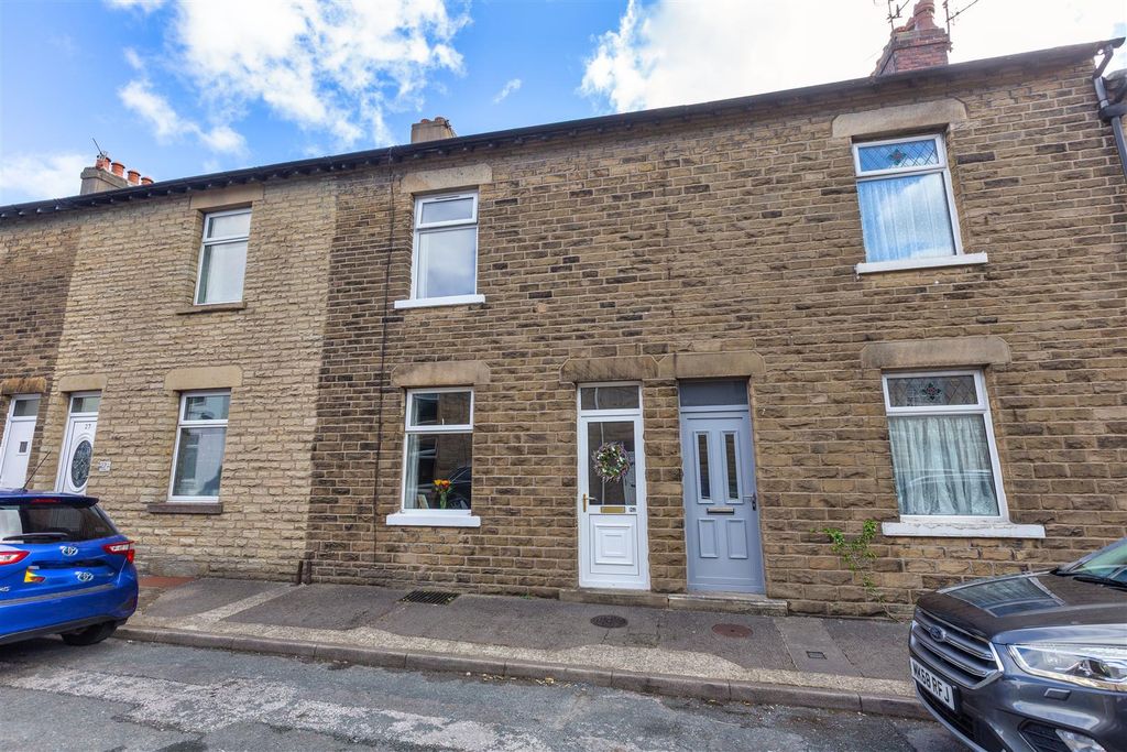 2 bed terraced house for saleHill Street, Carnforth LA5