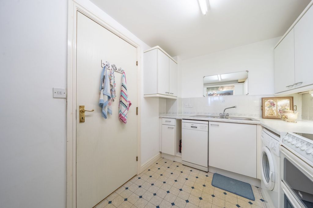 Additional image 10 of 2 bed flat for saleFlat 15, Ashleigh Court, Arnside LA5