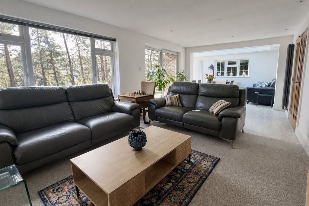 Additional image 9 of 4 bed detached bungalow for saleWalkers Ridge, Camberley GU15