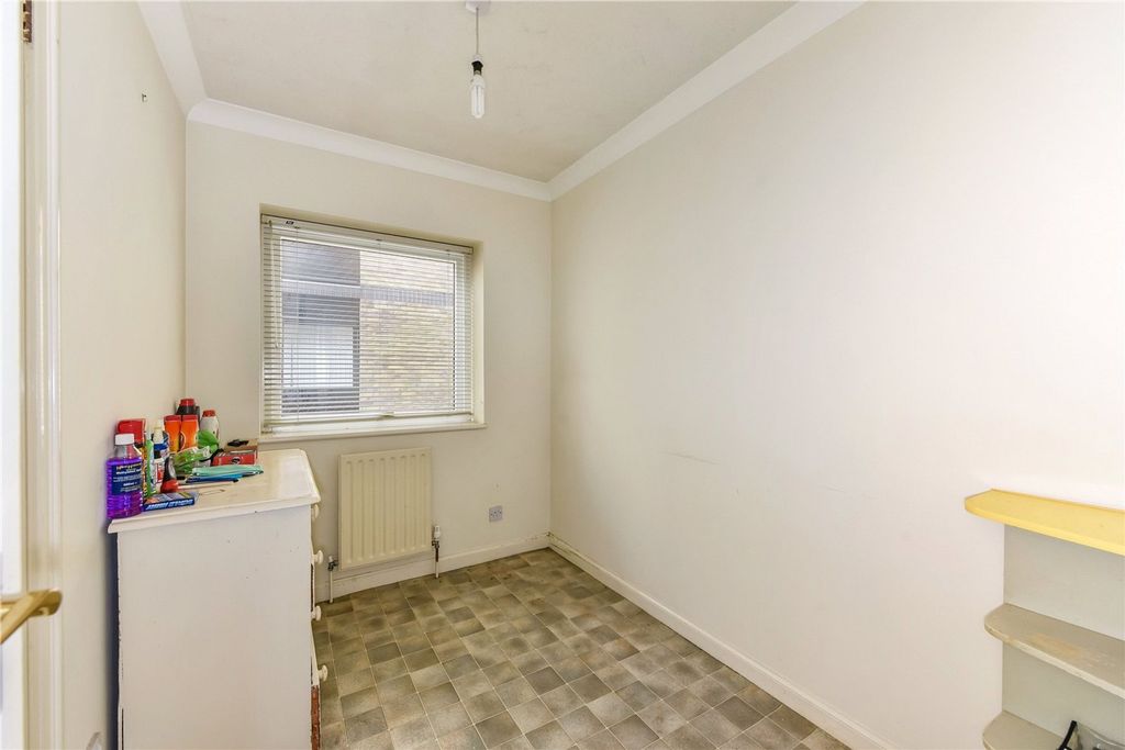 Additional image 14 of 2 bed flat for saleHenty Gardens, Chichester PO19