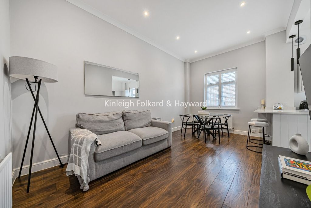 Additional image 6 of 3 bed flat for saleCamden Grove, Chislehurst BR7