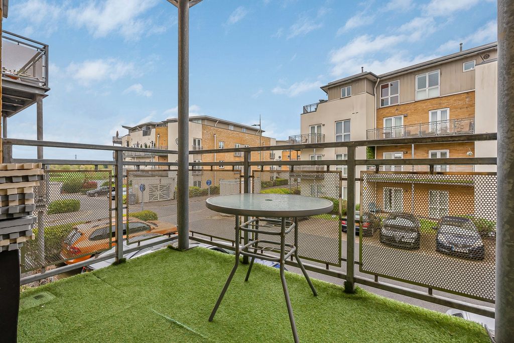 Additional image 5 of 2 bed flat for saleBridge Wharf, Chertsey, Surrey KT16