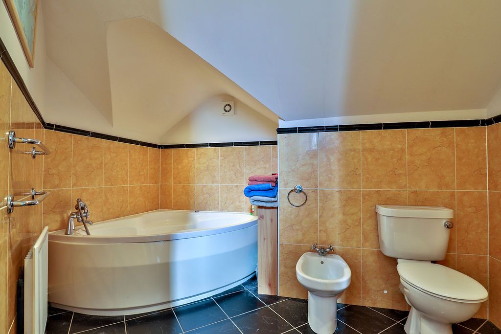 Additional image 14 of 3 bed flat for saleDragoon Way, Christchurch BH23