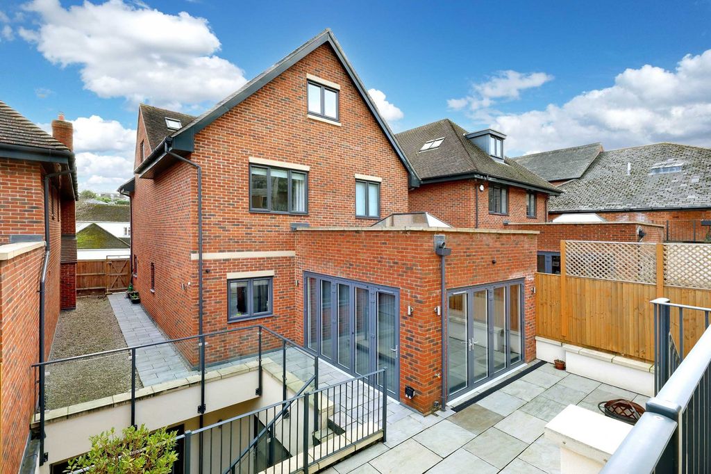Additional image 13 of 6 bed country house for saleDeanway, Chalfont St. Giles, Buckinghamshire HP8