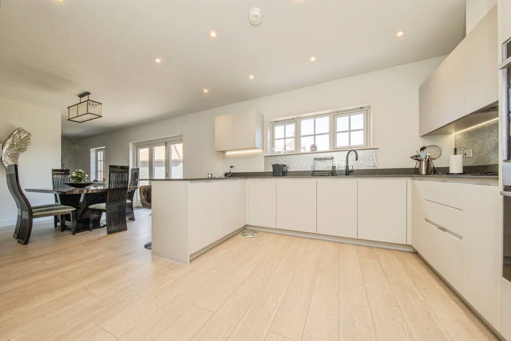 Additional image 7 of 4 bed detached house for saleWest Field Lane, St. Osyth, Clacton-On-Sea CO16