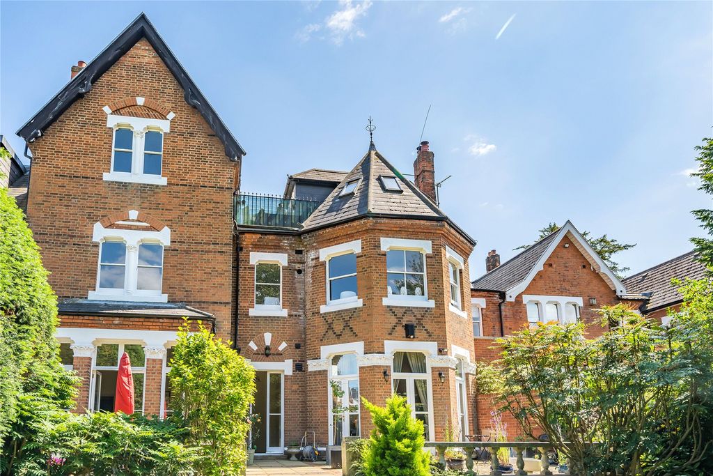 Additional image 8 of 2 bed flat for saleChevender, Prince Imperial Road, Chislehurst BR7