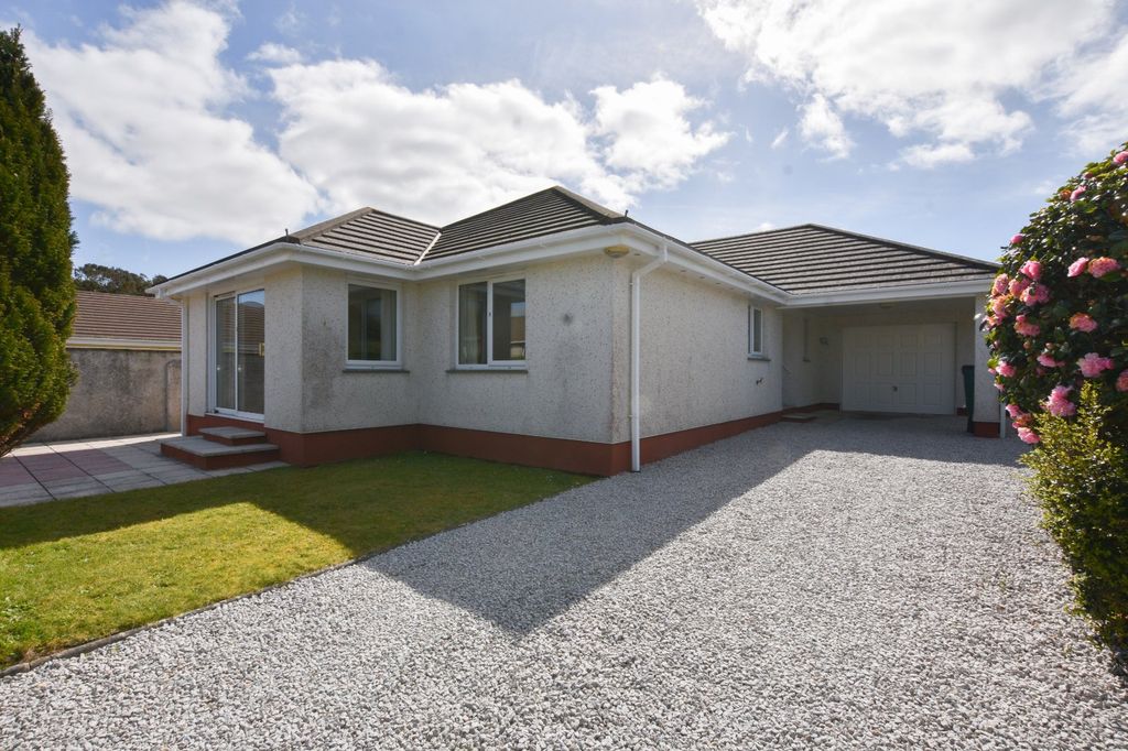 2 bed bungalow for saleRichards Lane, Paynters Lane, Redruth, Cornwall TR16