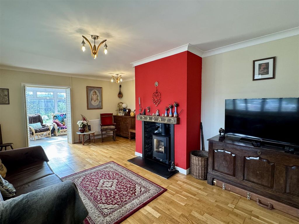 Additional image 2 of 3 bed detached bungalow for saleLoop Road, Beachley, Chepstow NP16