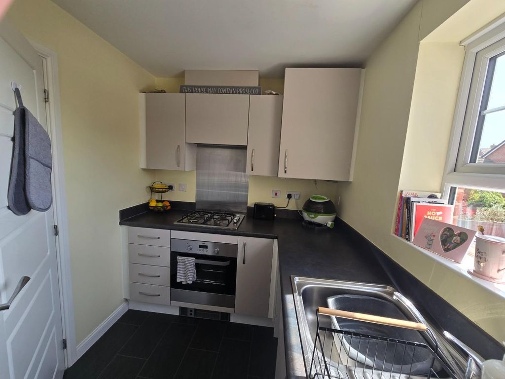 Additional image 8 of 2 bed flat for saleRuston Road, Burntwood WS7
