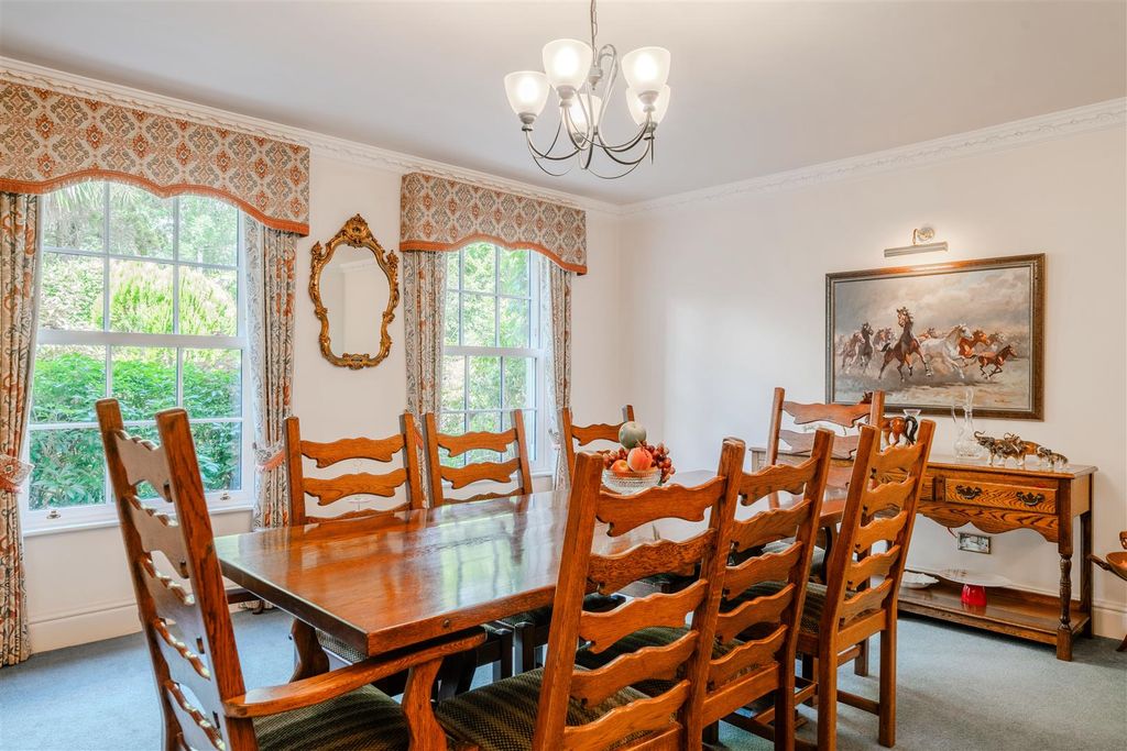 Additional image 17 of 5 bed detached house for saleBurbank House, Westbrook Close, Brookside, Chesterfield S40