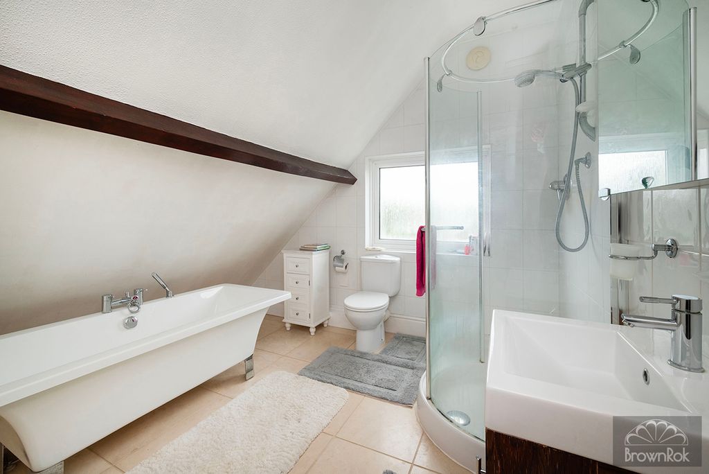 Additional image 17 of 5 bed detached house for saleHeathfield Road, Bushey, Hertfordshire WD23