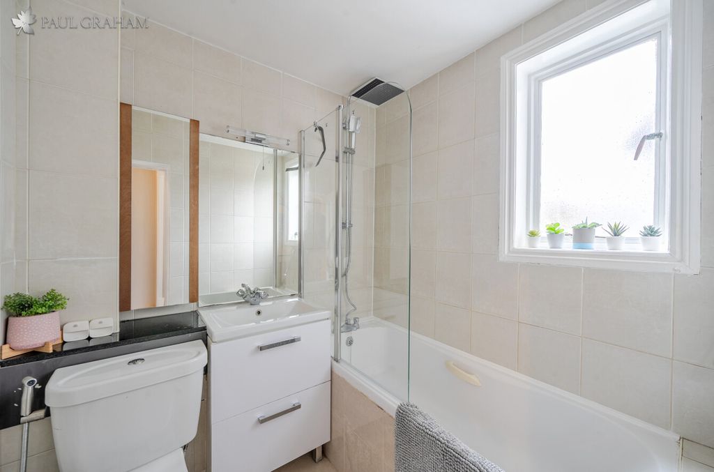 Additional image 5 of 2 bed flat for saleWestcroft Road, Carshalton SM5