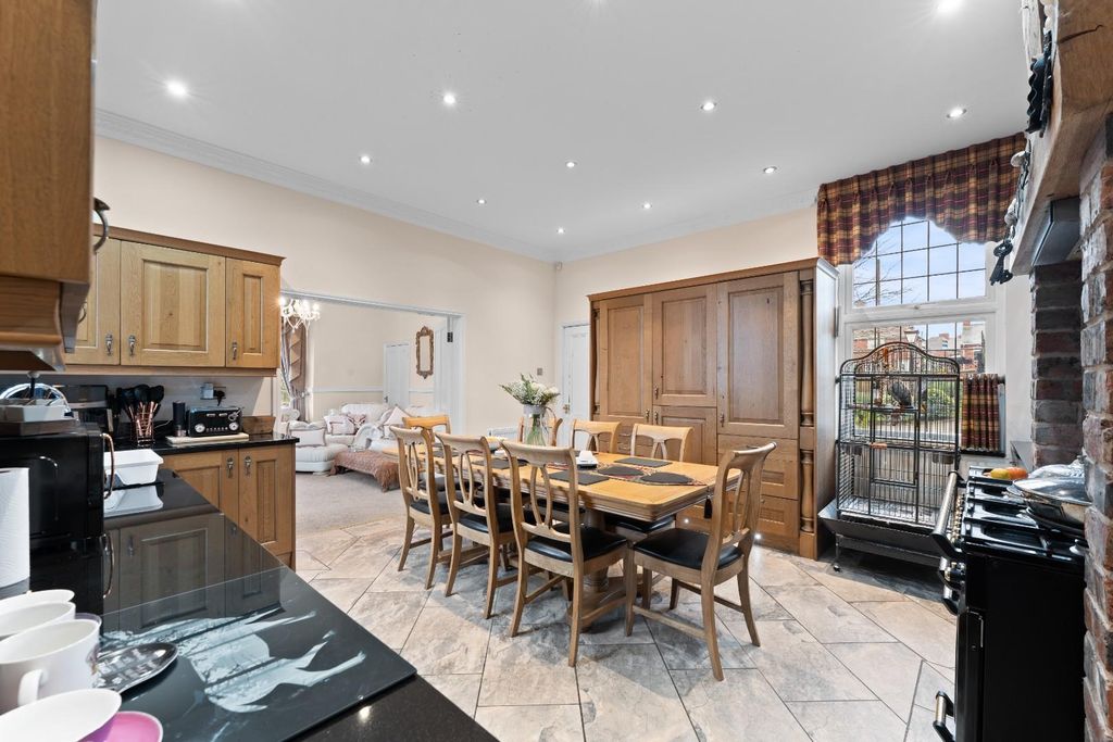 Additional image 10 of 3 bed detached house for saleStation Road, Brimington, Chesterfield S43