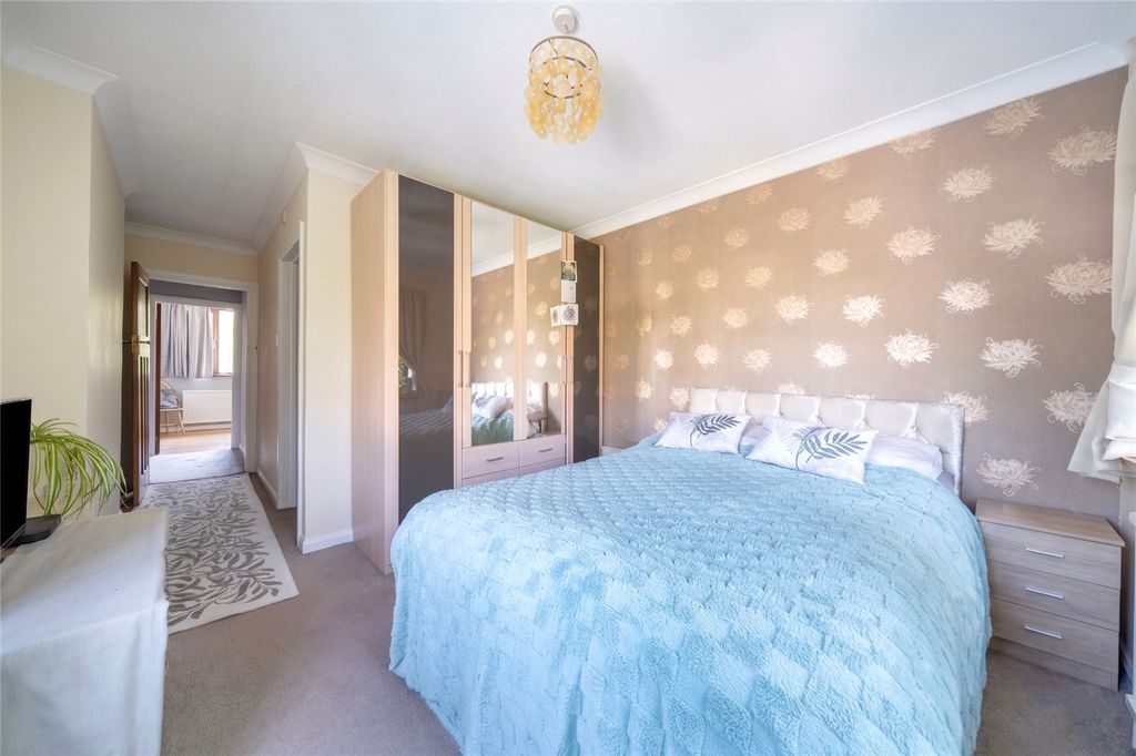 Additional image 17 of 6 bed detached house for saleWoodmansterne Road, Carshalton SM5
