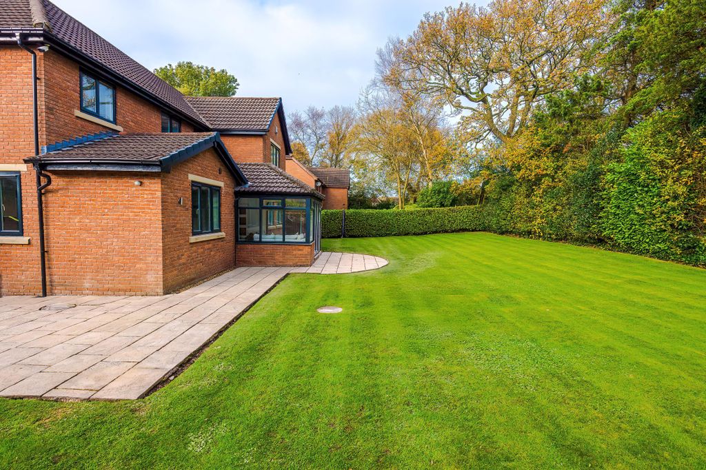 Additional image 58 of 5 bed detached house for saleParkside Drive South, Whittle-Le-Woods, Chorley, Lancashire PR6
