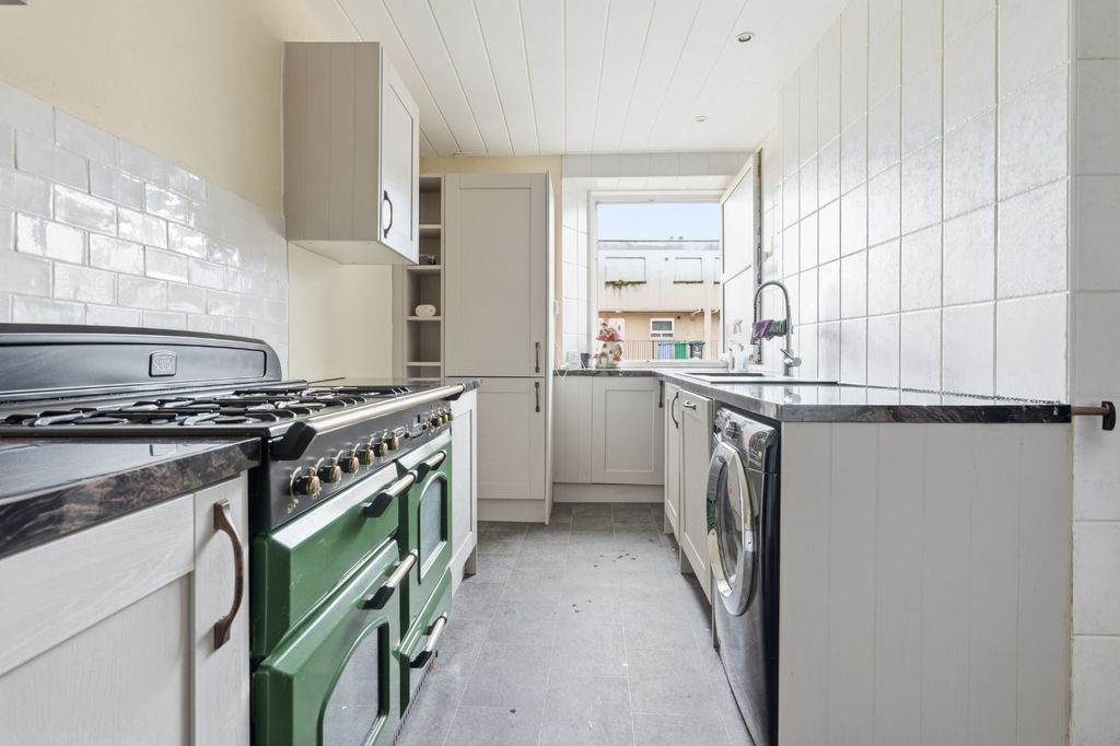 Additional image 4 of 1 bed flat for saleHigh Street, Burntisland KY3