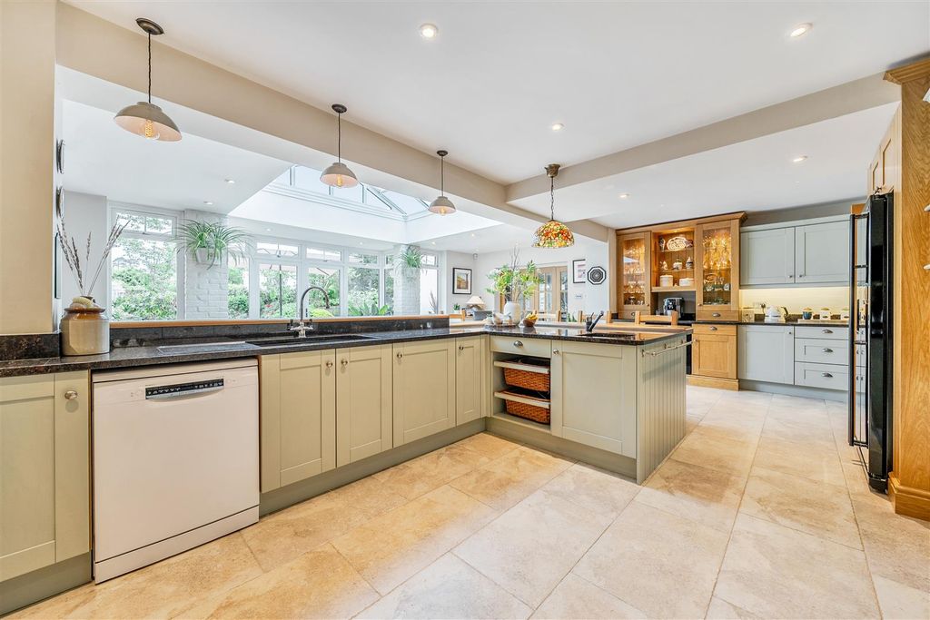 Additional image 7 of 6 bed detached house for saleCrawley Ridge, Camberley, Surrey GU15