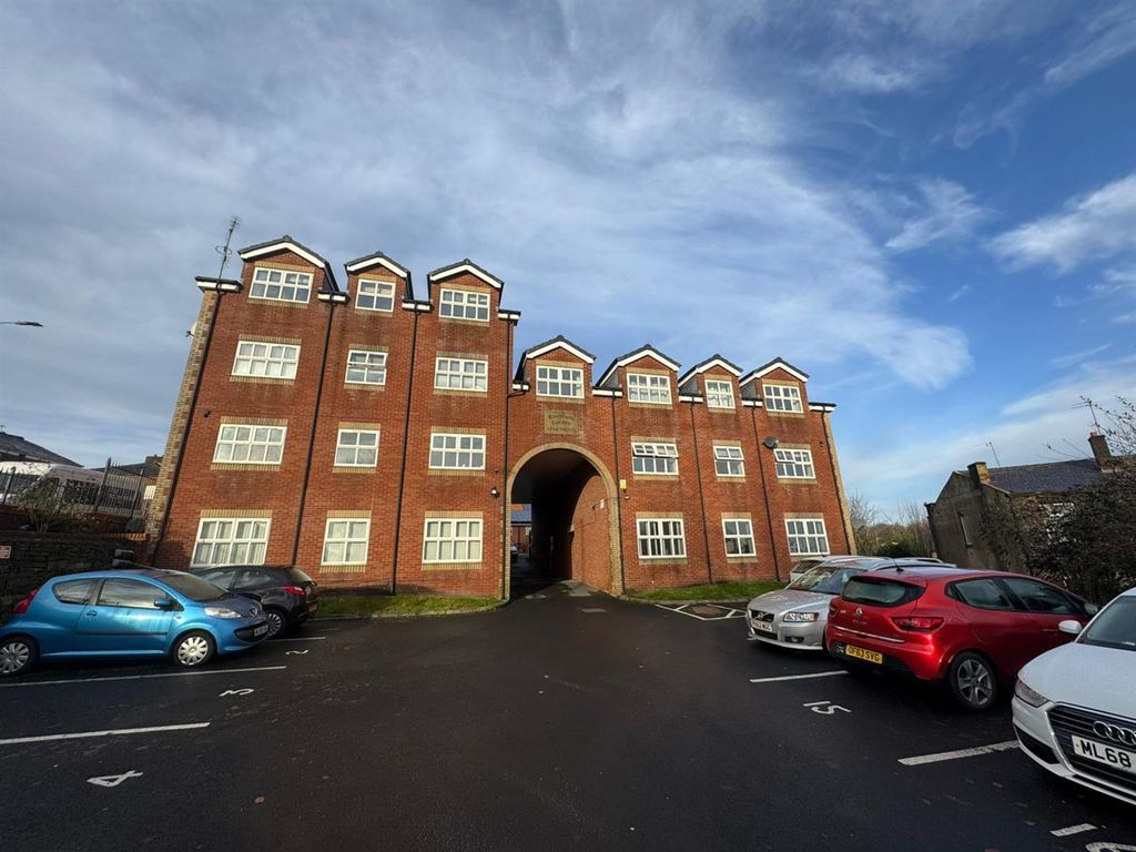 2 bed flat for saleTottington Road, Bury BL8