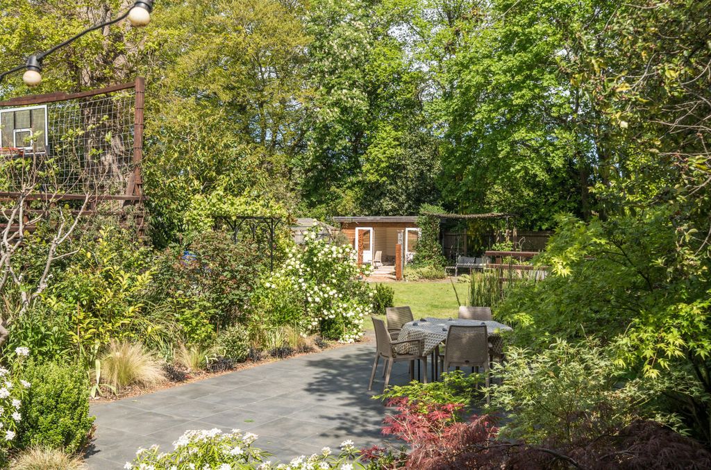 Additional image 4 of 5 bed detached house for saleThe Avenue, Camberley, Surrey GU15