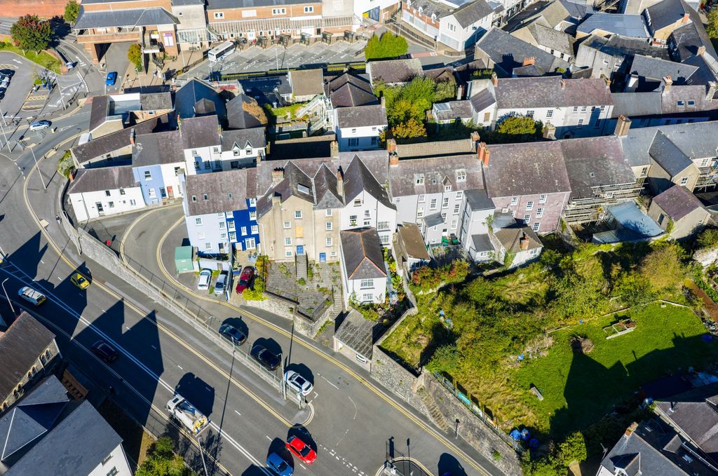 Additional image 35 of 7 bed property for saleEagle Star House, 9 Quay Street, Carmarthen SA31