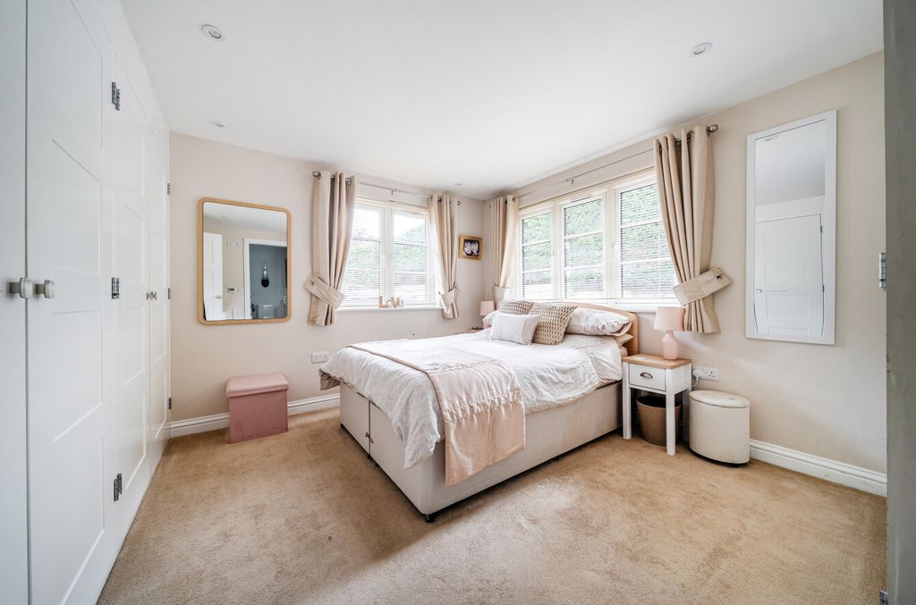 Additional image 17 of 5 bed detached house for saleYoulden Drive, Camberley, Surrey GU15
