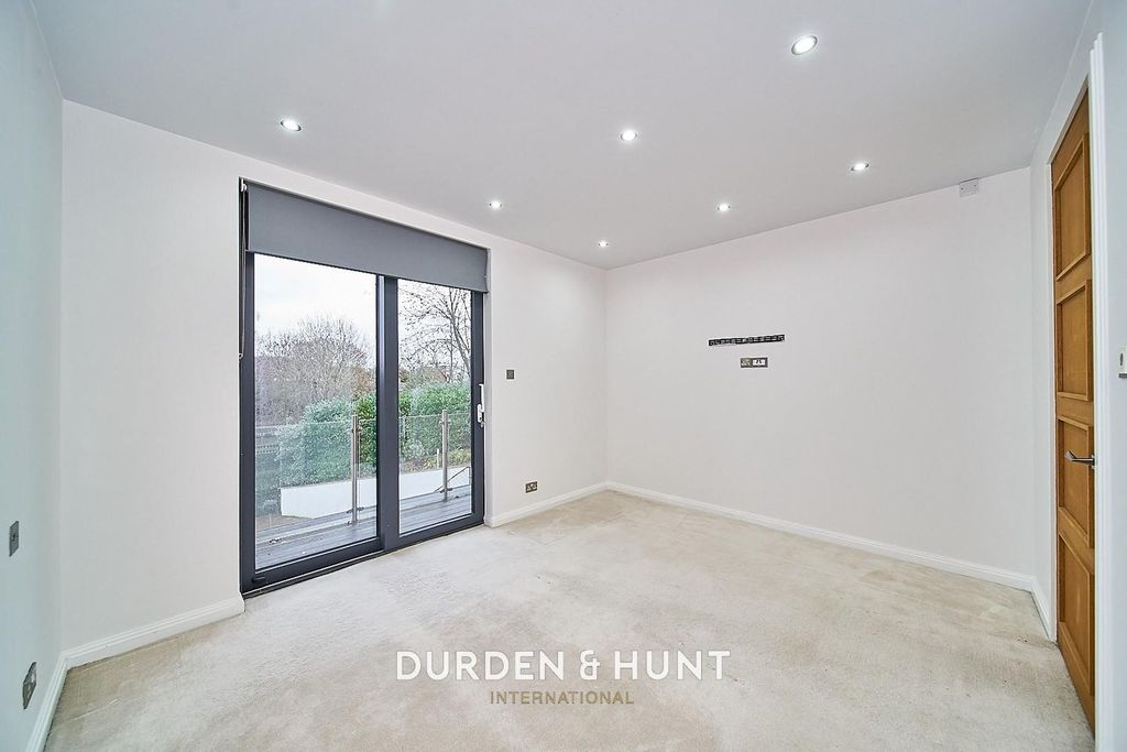 Additional image 20 of 2 bed flat for saleEden Avenue, Chigwell IG7