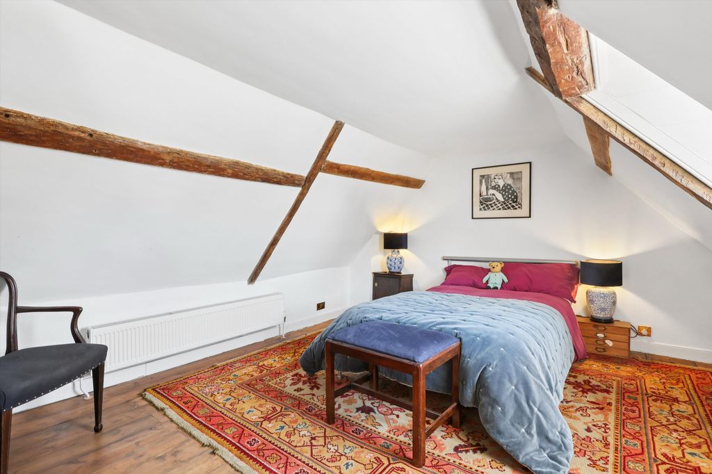 Additional image 18 of 5 bed link detached house for saleWindsor Street, Chertsey, Surrey KT16