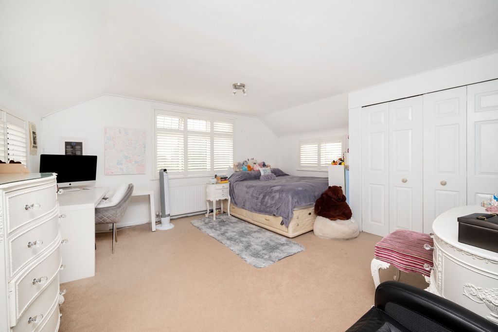 Additional image 13 of 5 bed detached house for saleHeathfield Road, Bushey WD23
