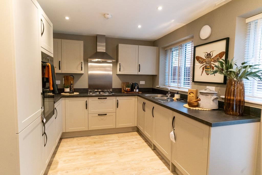 Additional image 2 of 3 bed terraced house for saleShobnall Road, Burton Upon Trent DE14
