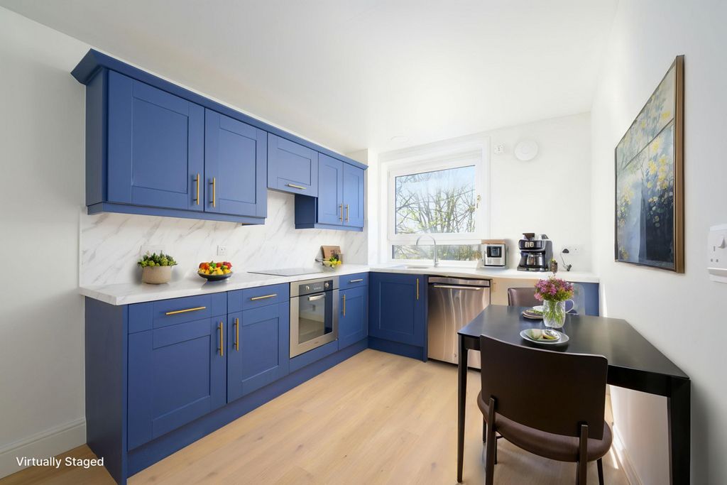 Additional image 3 of 2 bed flat for saleNicol Street, Kirkcaldy KY1