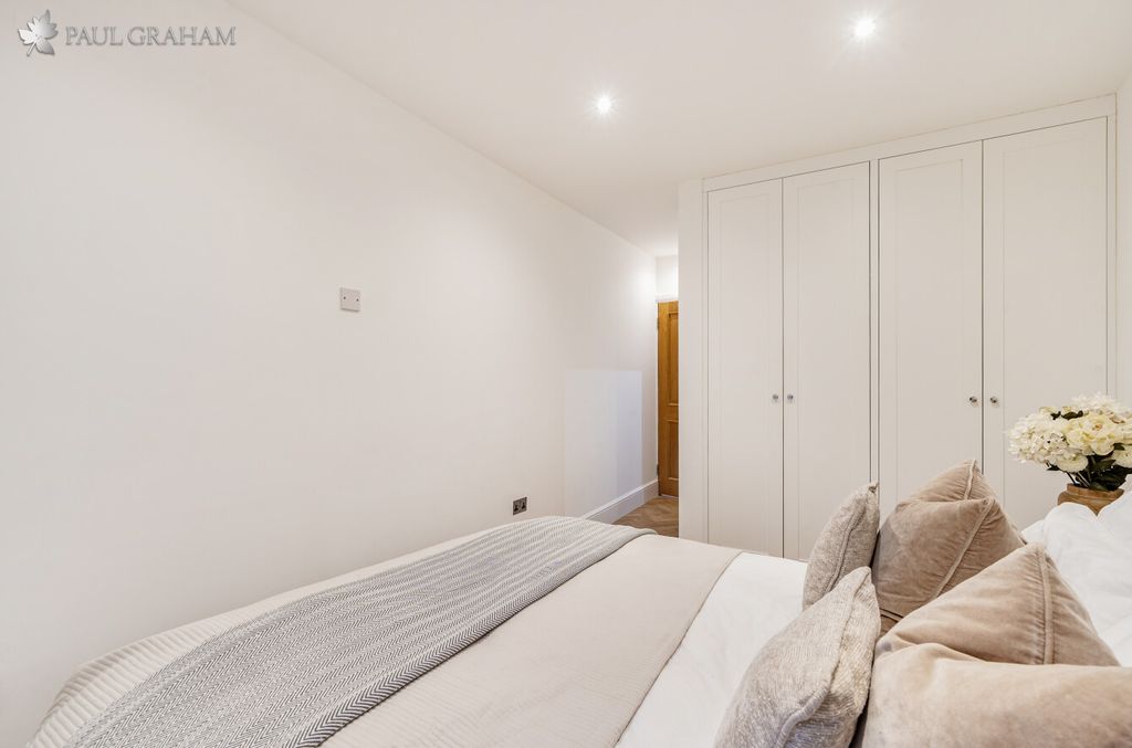 Additional image 15 of 2 bed flat for saleNicole Lodge, Carshalton SM5