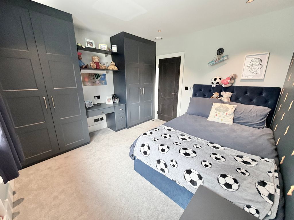 Additional image 26 of 5 bed detached house for salePrior Croft Close, Camberley GU15