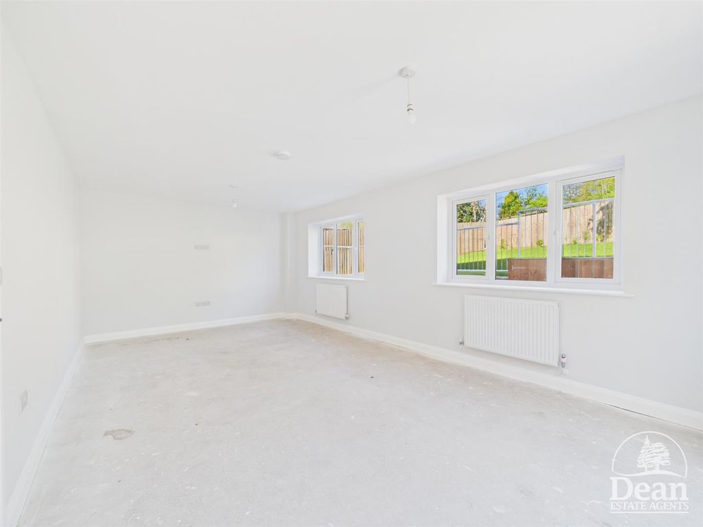 Additional image 7 of 4 bed detached house for saleSchool Close, Cinderford GL14