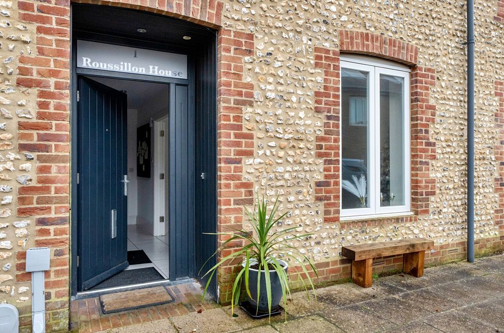 Additional image 4 of 3 bed flat for saleBroakes Road, Chichester PO19
