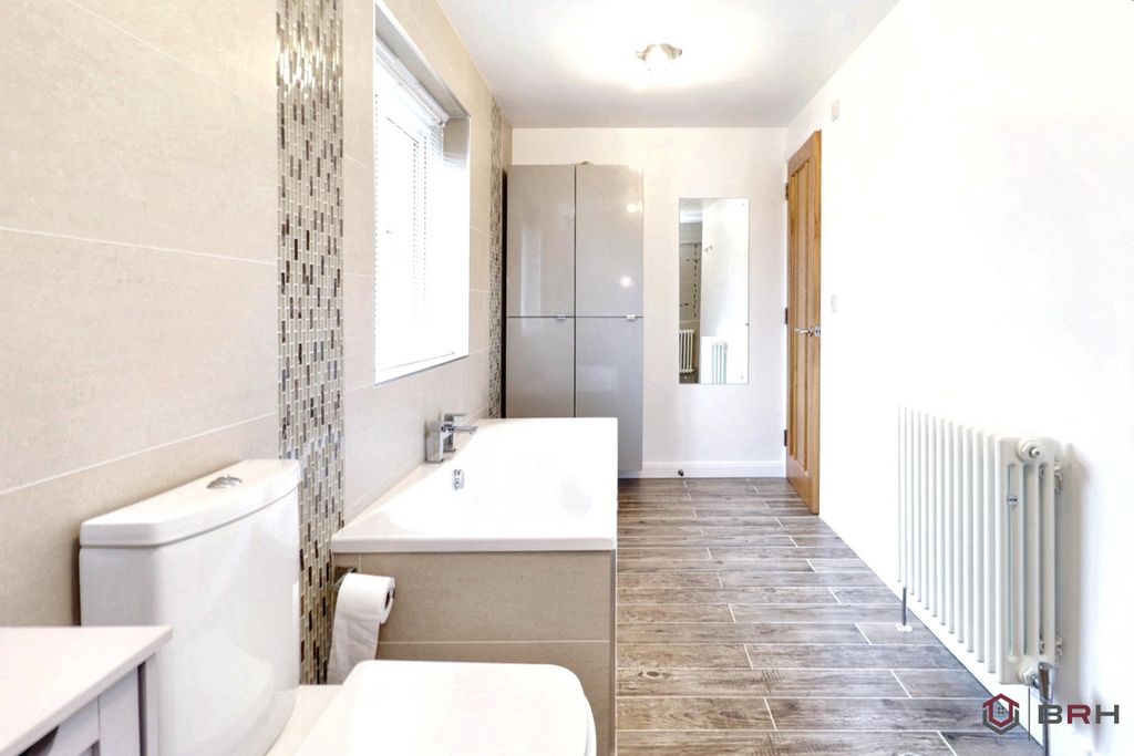 Additional image 14 of 5 bed detached house for salePasture Way, Castleford WF10
